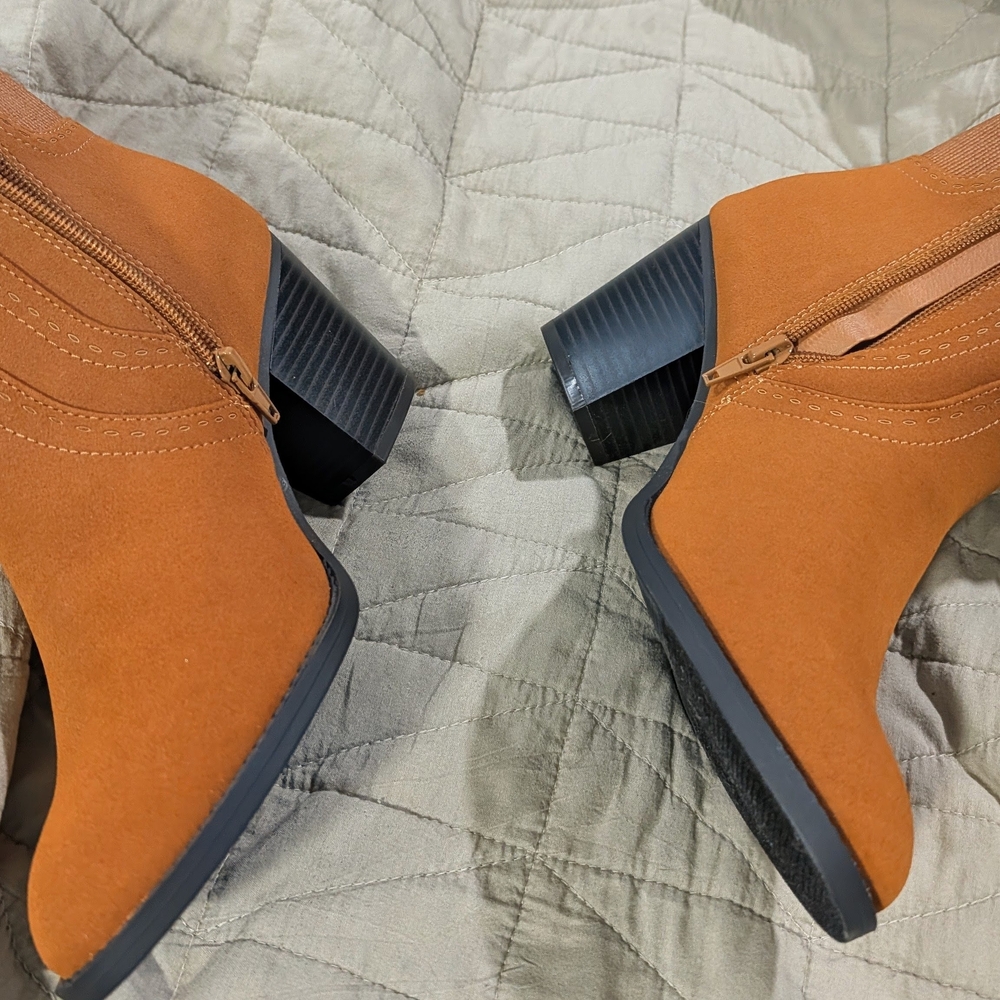 💥New Without Box Market And Spruce Ankle Boot Size 8💥